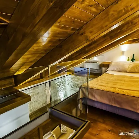Beatrice Rooms-3